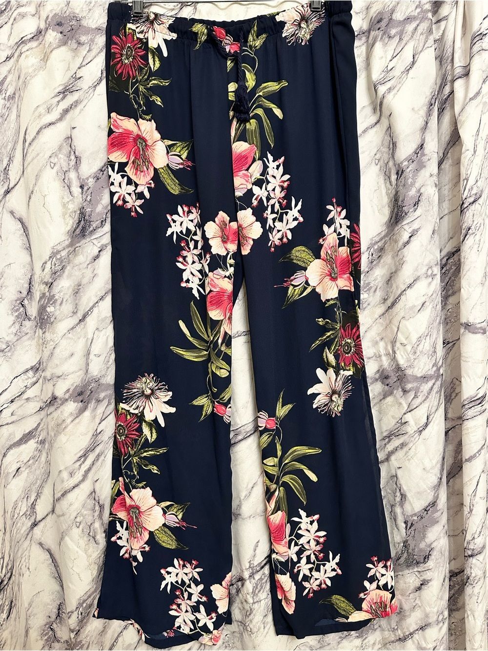 Soho New York & Company Navy Floral Wide-Leg Pants